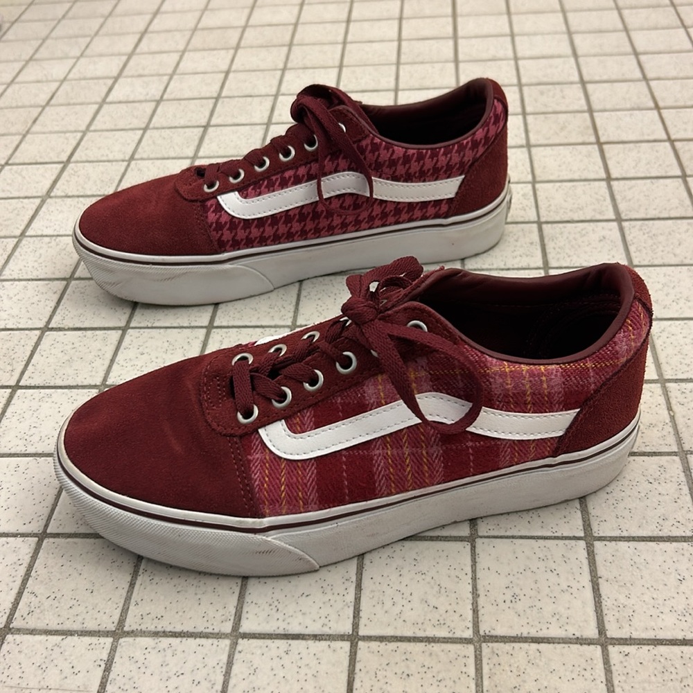 Vans Off the Wall - Plaid and Houndstooth Patterned Sneakers ~1 inch Platform